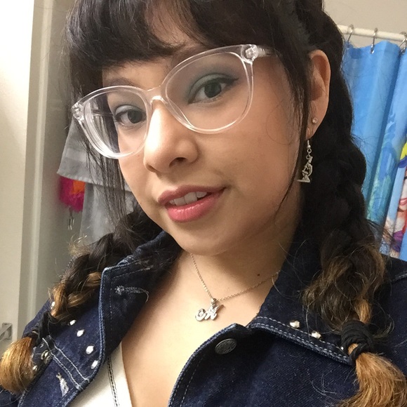 Meet your Posher, Miranda - Picture 1 of 1